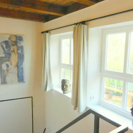 Atelier Apartment